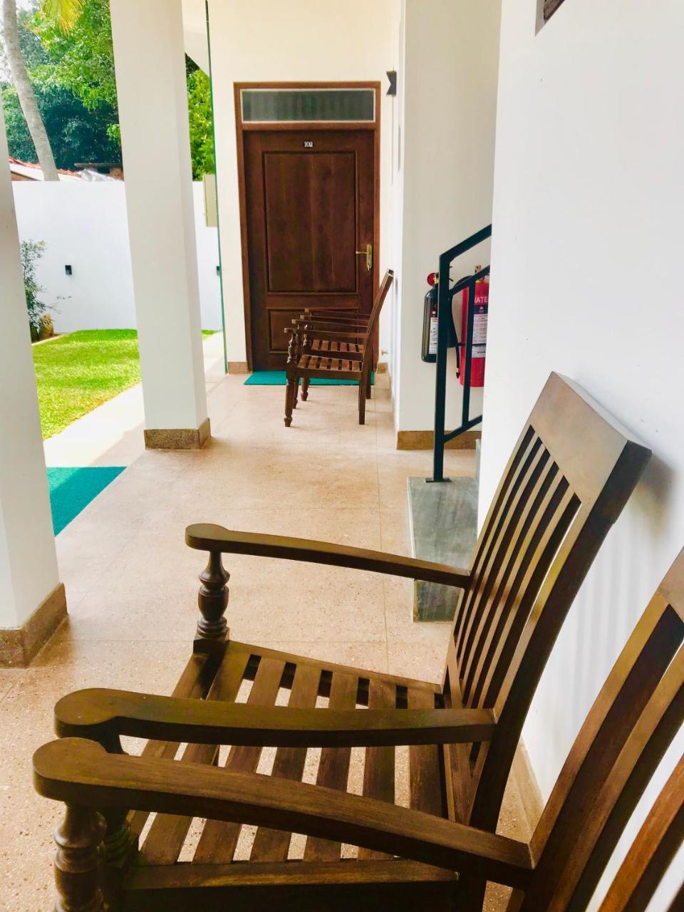 Mindana Residence Анурадхапура Екстериор снимка